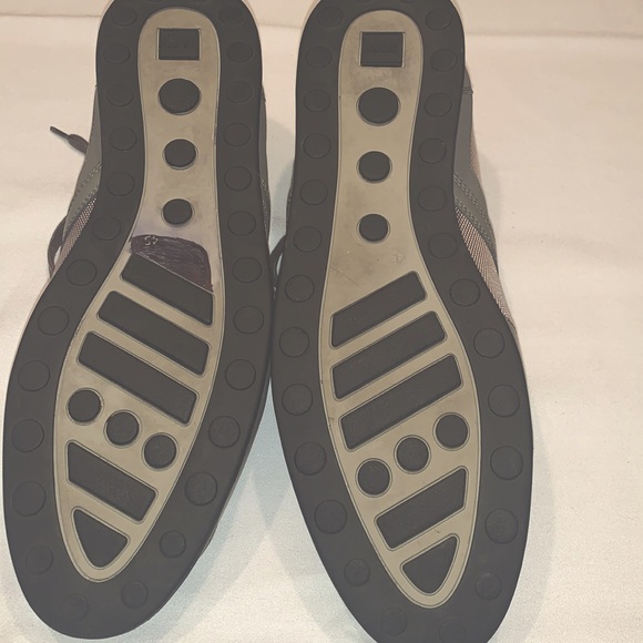 Hugo Boss shoes so handsome on - Picture 9 of 11